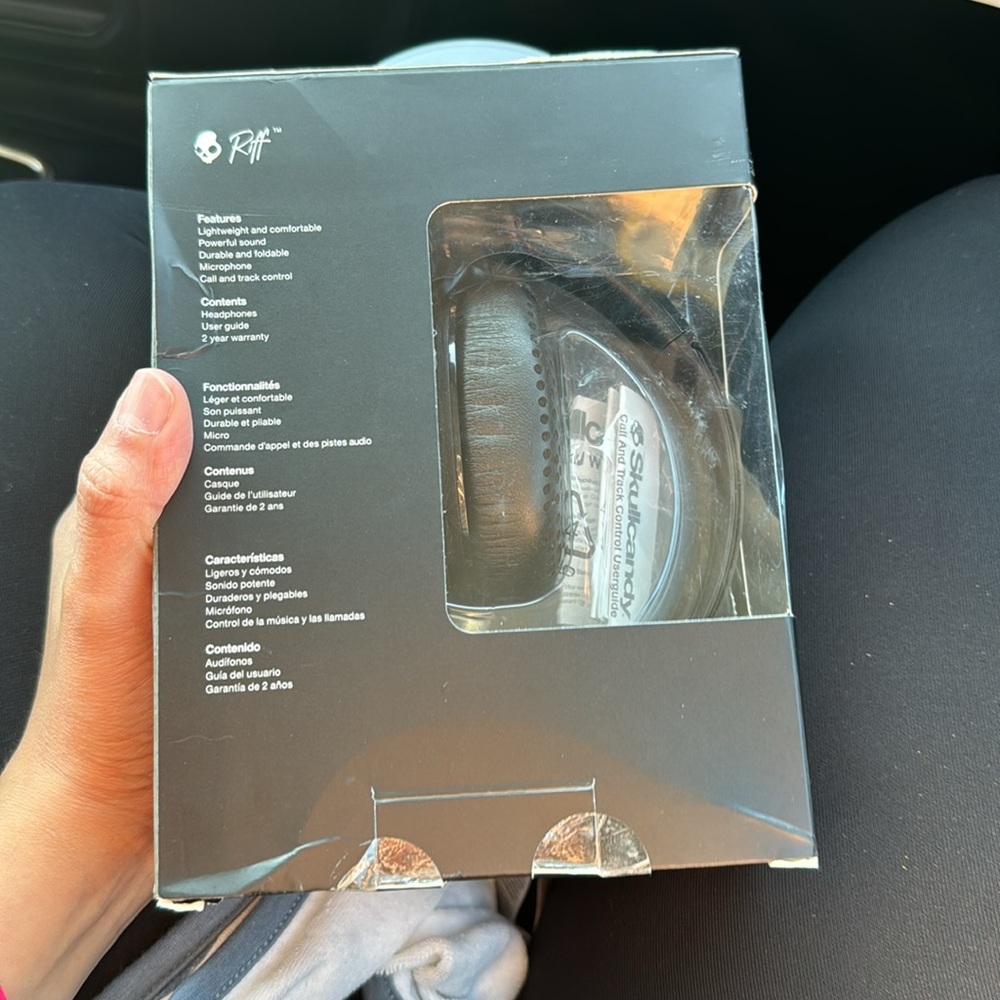 Skullcandy - Picture 2 of 3